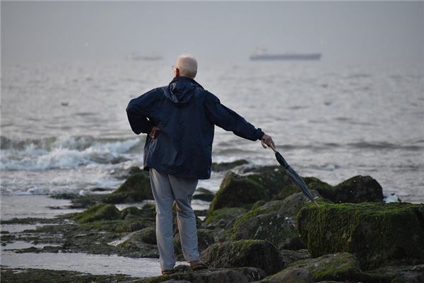 夢到走不動路是怎麼回事_周公解夢