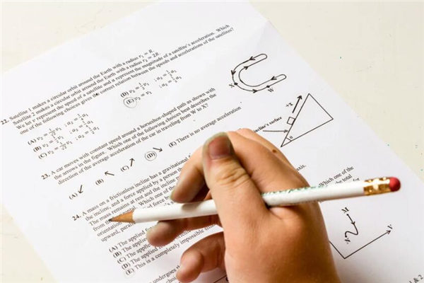 夢見卷子_周公解夢