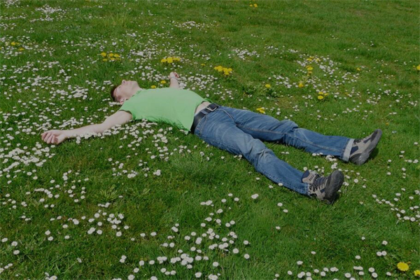 夢到陌生死人有什麼預示嗎_周公解夢