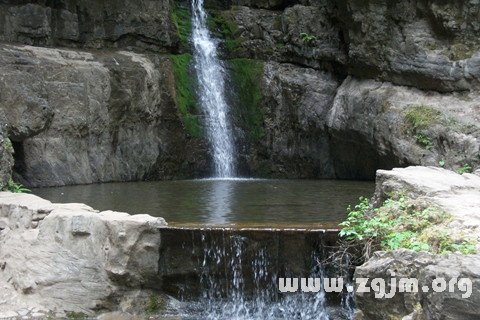夢見山泉水