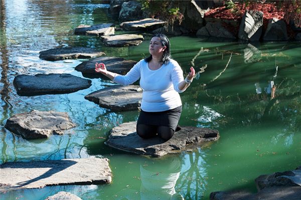 夢見胖女人的徵兆_周公解夢