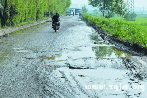 夢見走泥濘的路