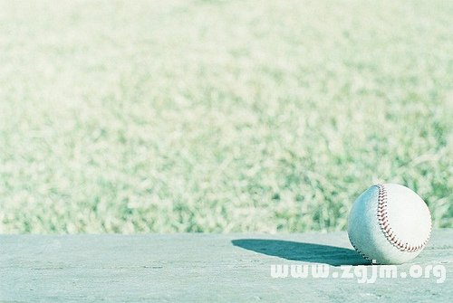 12星座女願不願意陪著男友看球賽_十二星座