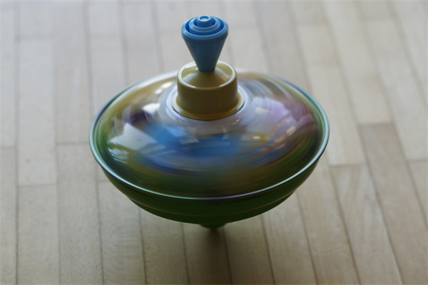 夢見打陀螺是什麼預兆？_周公解夢