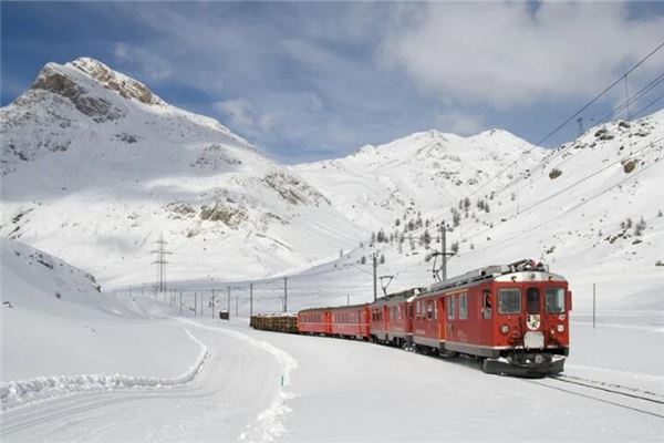 夢見坐火車是什麼意思_周公解夢