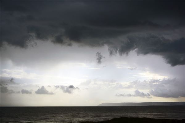 夢見昏天暗地有什麼說法_周公解夢