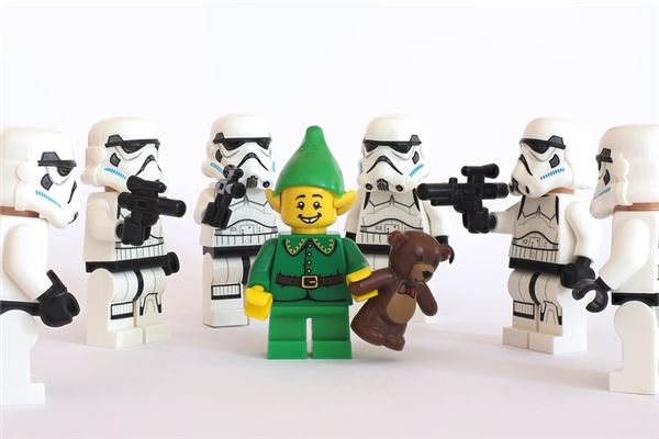 夢到被人包圍是凶兆還是吉兆_周公解夢