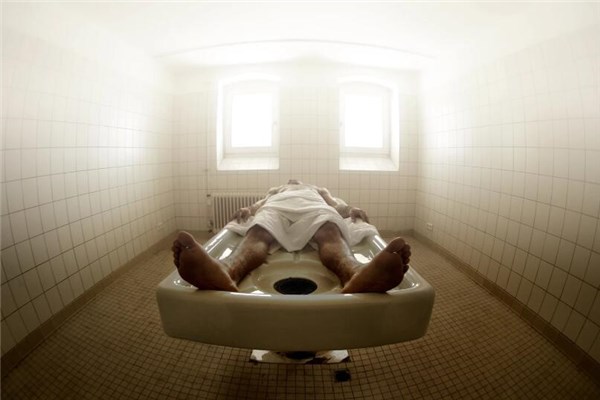 夢到了被砸死是啥意思_周公解夢