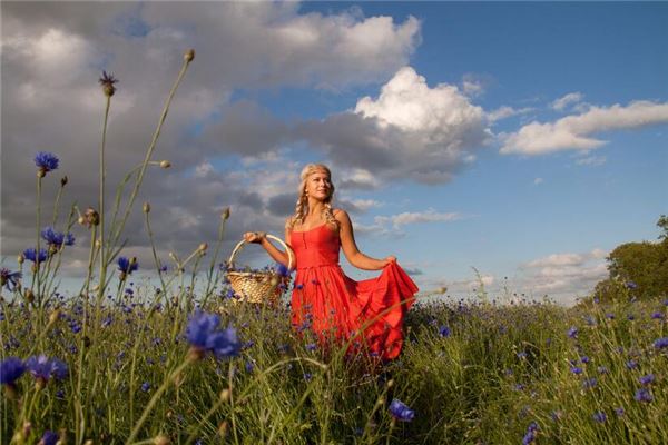 夢到穿衣服_周公解夢