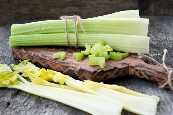 夢見芹菜是什麼意思_周公解夢