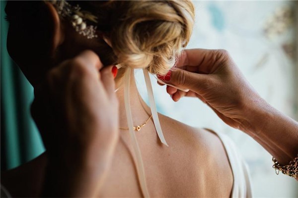 夢見整理頭髮是好的徵兆嗎_周公解夢