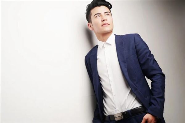 已婚女人夢見男領導_周公解夢