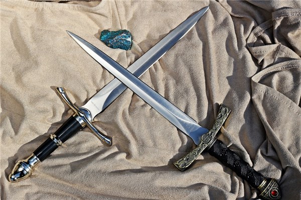 夢到了兩把刀有什麼含義_周公解夢