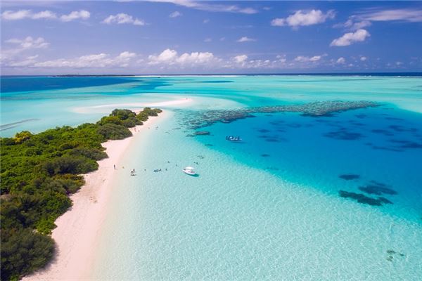 夢見去旅行風景很美_周公解夢