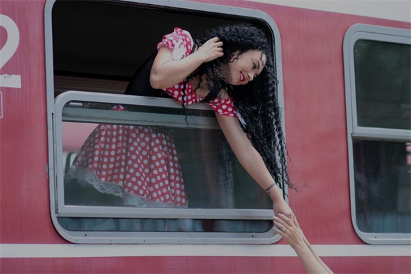 夢到喜歡的人走了的預兆_周公解夢