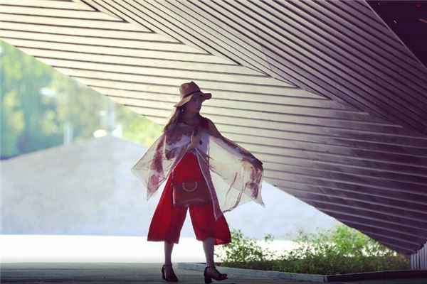 夢見大紅色褲子_周公解夢