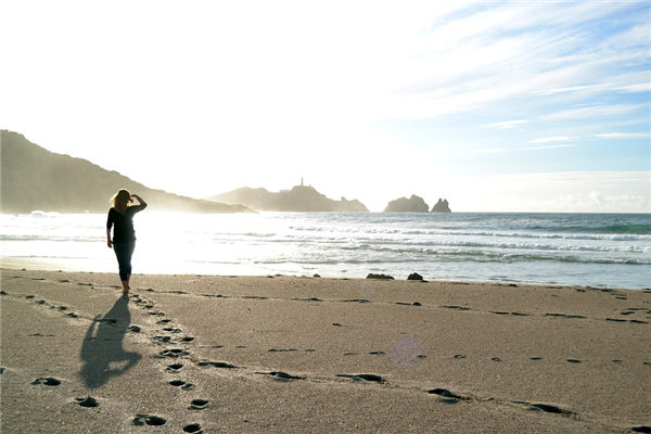 夢見過水怎么樣_周公解夢