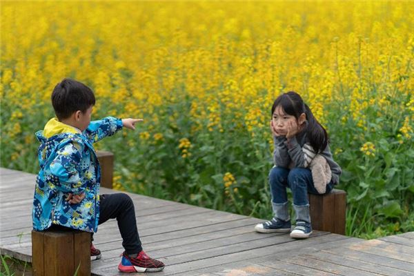 夢見和別人吵架_周公解夢