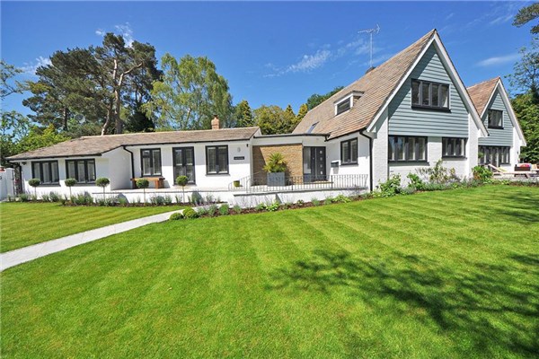 夢見屋裡進人意味著什麼_周公解夢