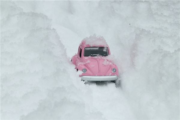 夢見外面下大雪_周公解夢