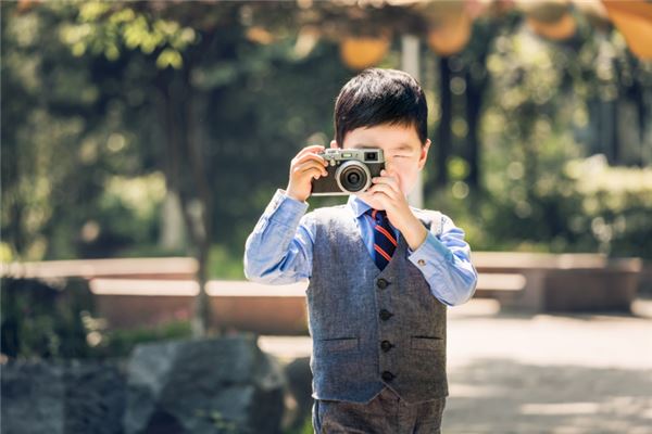 夢見給別人拍照_周公解夢