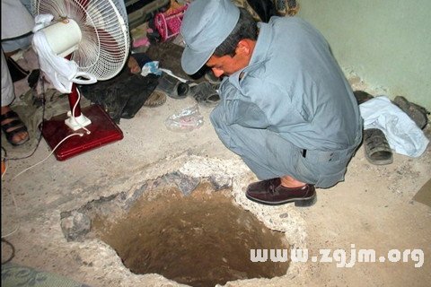 夢見挖洞