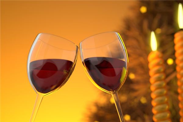 夢見斟酒代表著什麼？_周公解夢