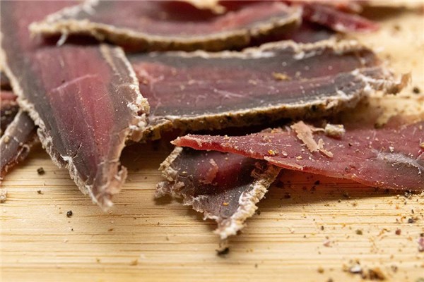 夢到了吃牛肉干代表什麼_周公解夢