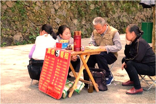 夢見一晚上兩次車禍是什麼徵兆_周公解夢官網