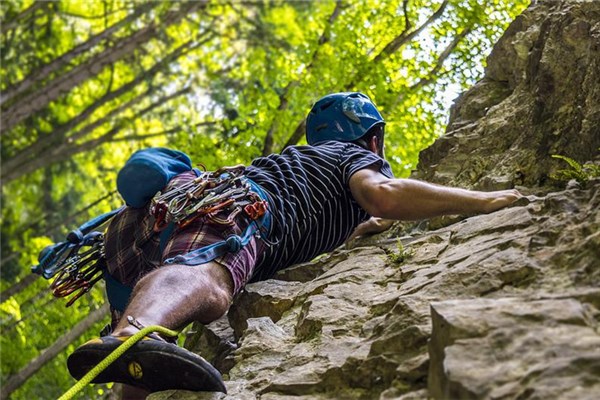 夢到高處下來是什麼兆頭_周公解夢