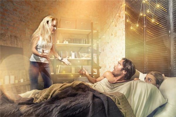 夢見第三者_周公解夢