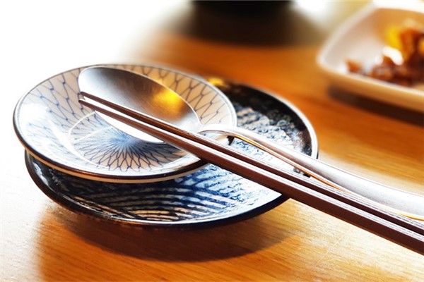 夢見找飯碗的預兆_周公解夢