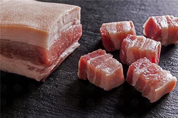 中年女人夢見生豬肉_周公解夢