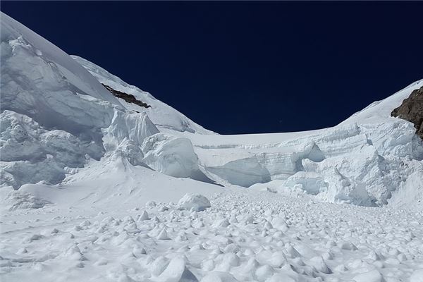 夢見雪崩什麼意思_周公解夢