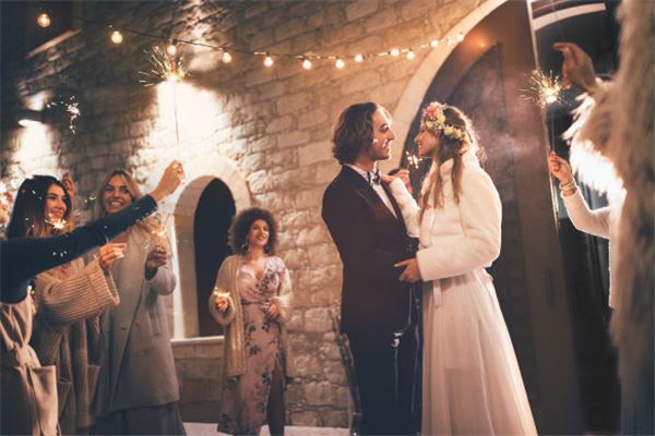 夢見和前女友結婚_周公解夢