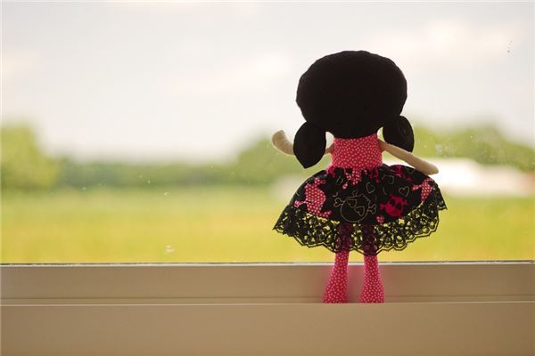 夢見人偶娃娃_周公解夢