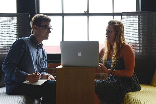 夢見已故的男同事_周公解夢