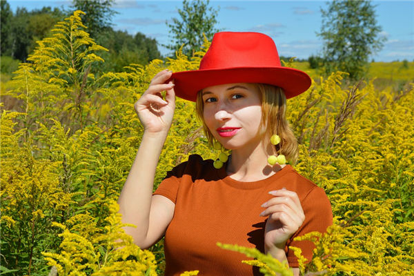 夢到摸陌生少女乳房有何寓意_周公解夢