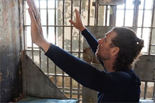 夢見審犯人會怎麼樣_周公解夢