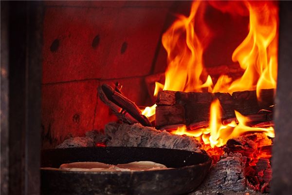 夢到了灶下燒火怎麼說_周公解夢