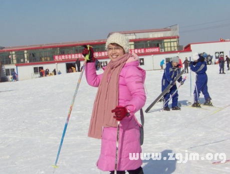 夢見孕婦滑雪滑倒