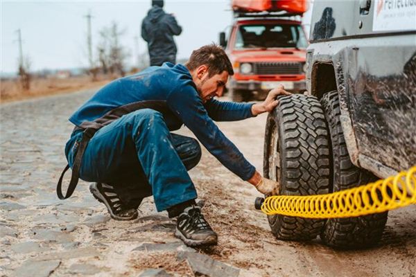 男人夢見車輪胎破了_周公解夢