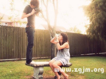 淺談巨蟹男的事業線_十二星座