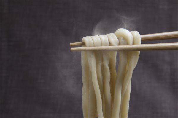 夢見自己吃了一碗麵_周公解夢