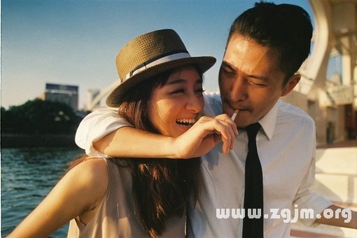 談戀愛時：愛情、麵包缺一不可的星座_十二星座