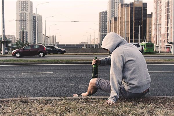 夢到喝醉酒的男人_周公解夢