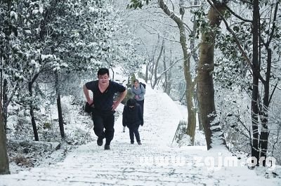 夢見夏天下雪