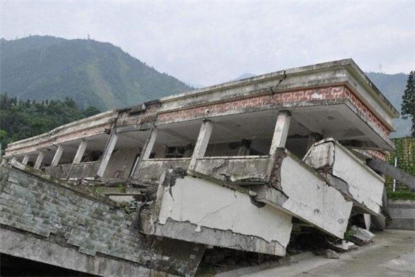 夢見地震和洪水說明什麼_周公解夢