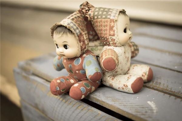 單身人夢見布娃娃_周公解夢