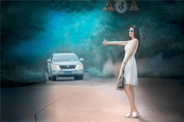 女人夢見搭別人的車_周公解夢